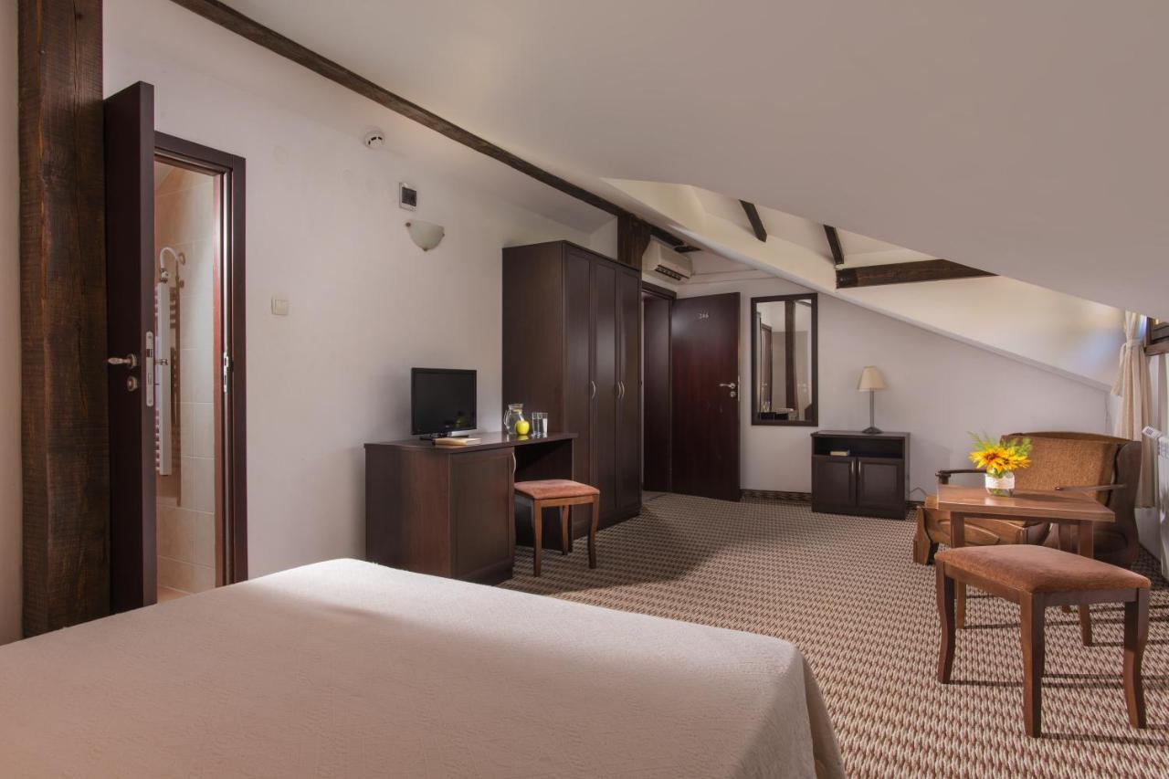 Family Hotel Bile Beli Osŭm Extérieur photo