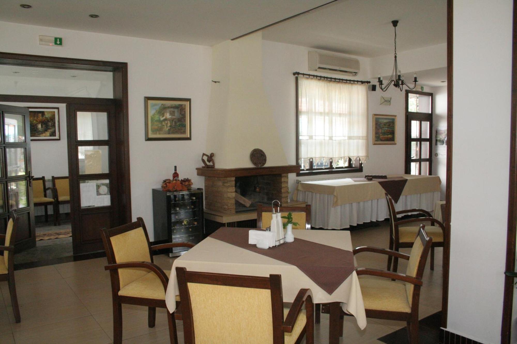 Family Hotel Bile Beli Osŭm Extérieur photo