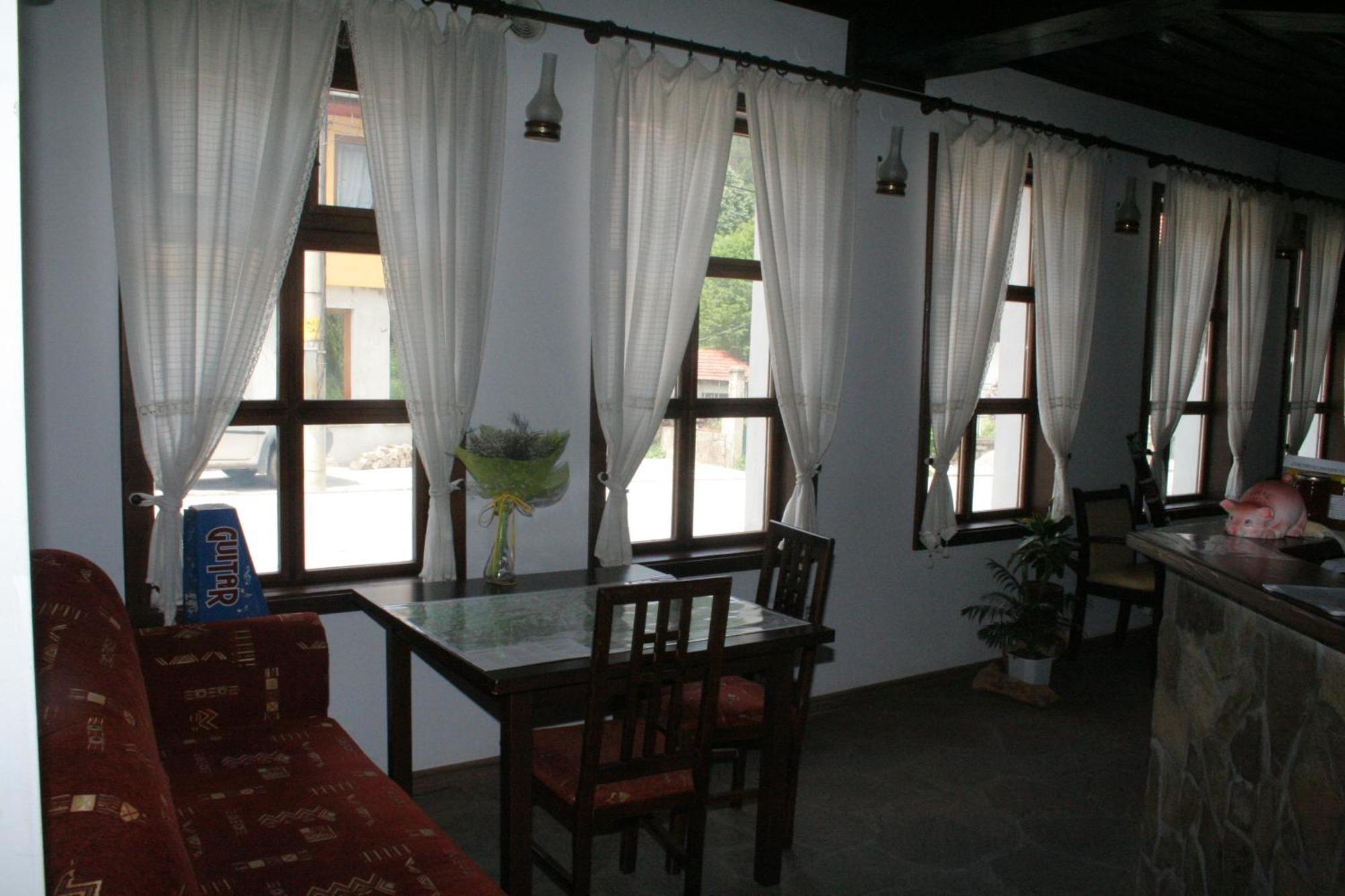 Family Hotel Bile Beli Osŭm Extérieur photo