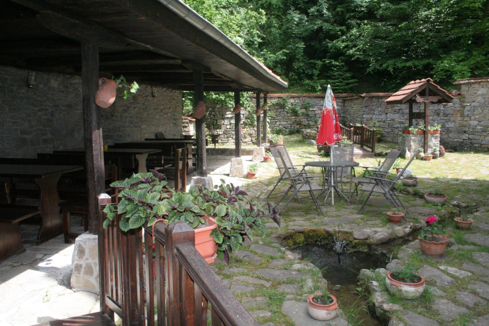 Family Hotel Bile Beli Osŭm Extérieur photo