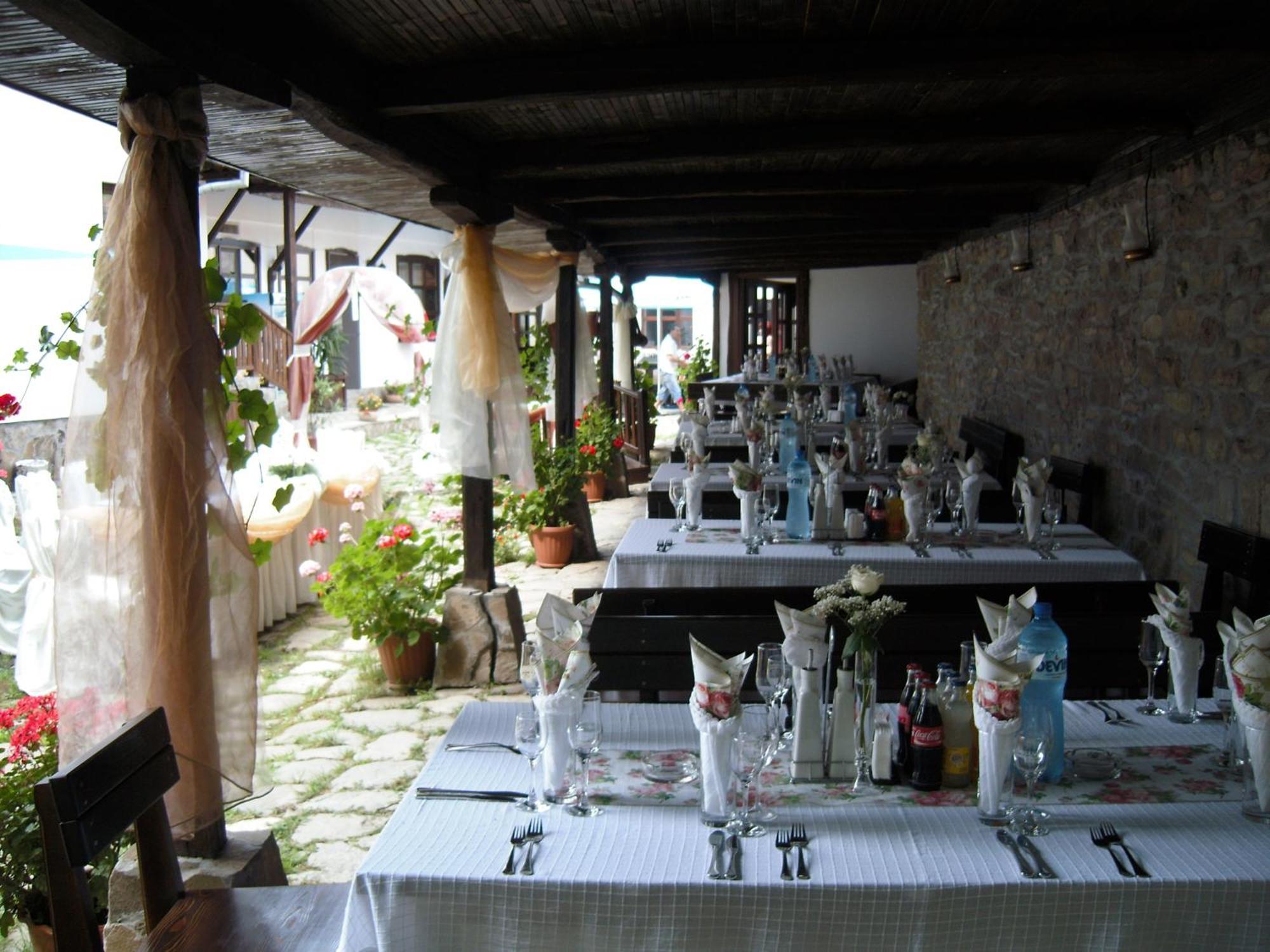 Family Hotel Bile Beli Osŭm Extérieur photo