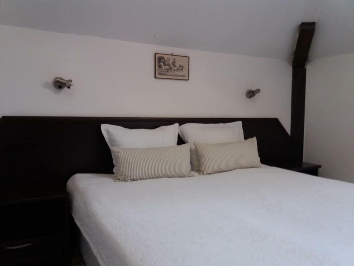 Family Hotel Bile Beli Osŭm Extérieur photo