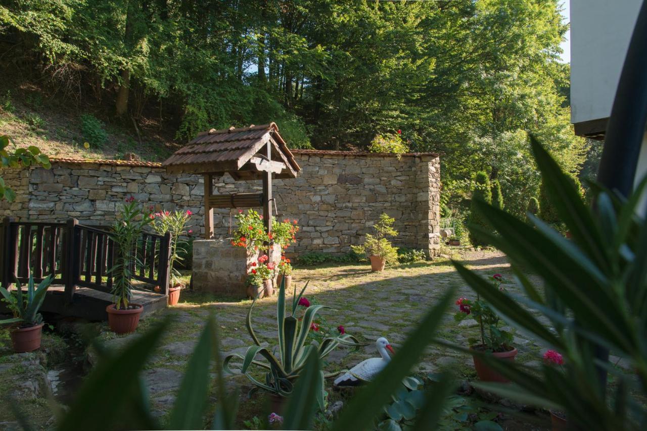 Family Hotel Bile Beli Osŭm Extérieur photo